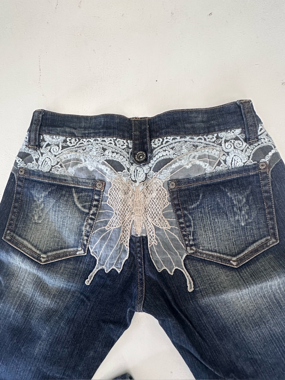 Vintage Milky Way Butterfly Lace Low Rise Flare Jeans – Size 3 / 28x31